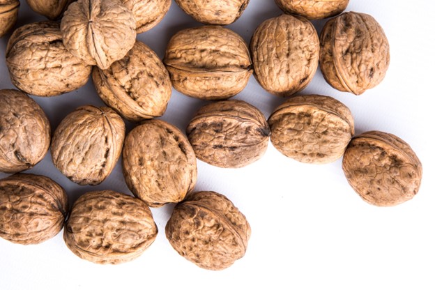 Benefits of Eating Walnut Daily